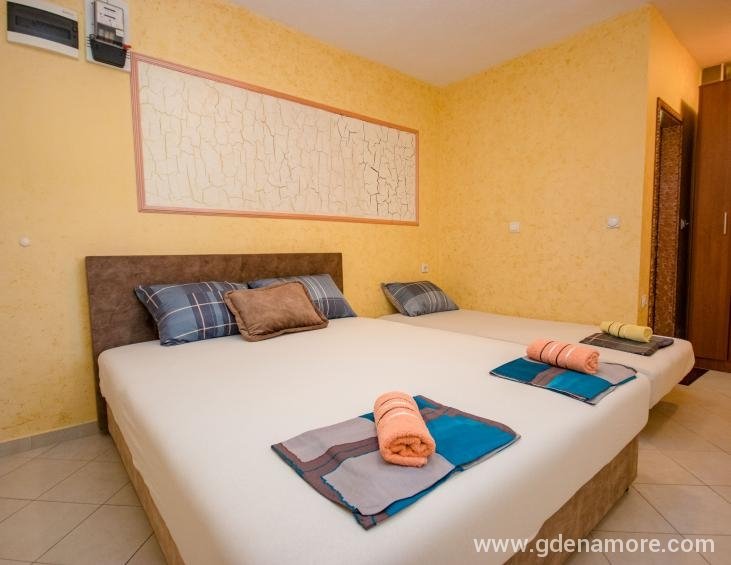 Apartmani Ramiz-76